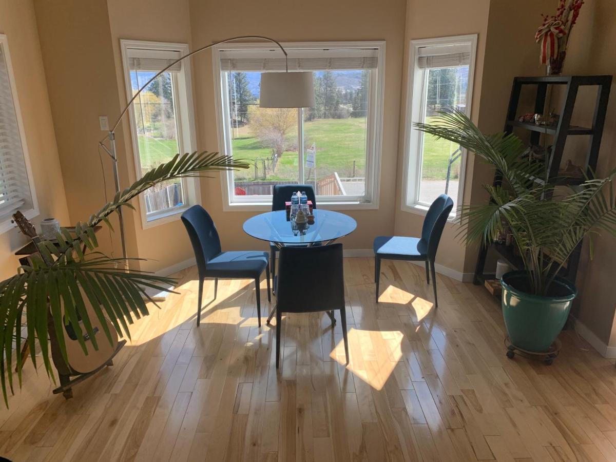 Salish B&B And Spa West Kelowna Exteriör bild