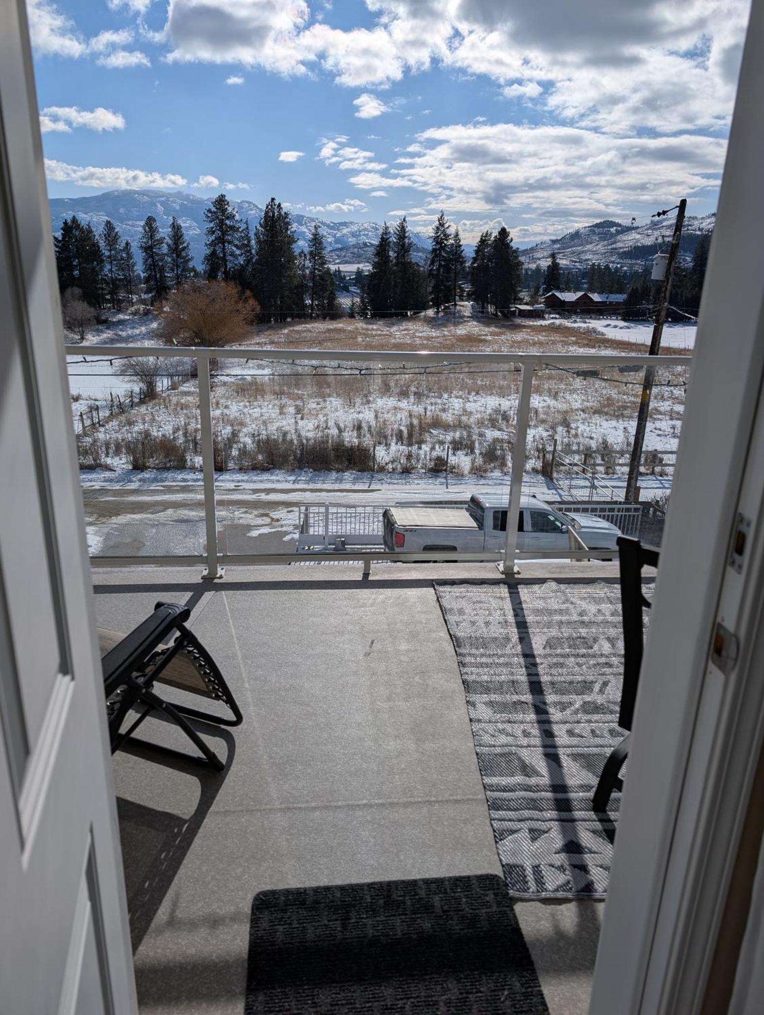 Salish B&B And Spa West Kelowna Exteriör bild